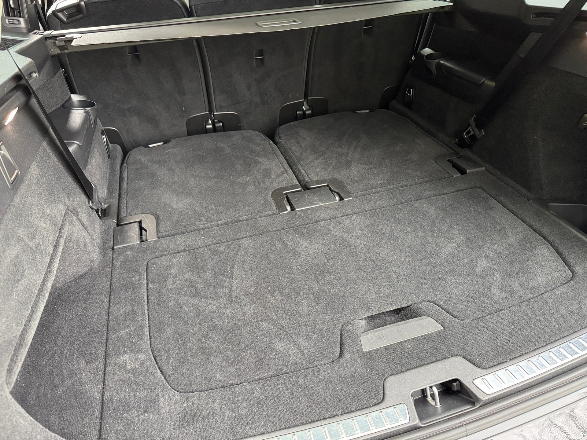 VOLVO XC90 T8 eAWD PluginHybrid Plus Dark Geartronic-image-15