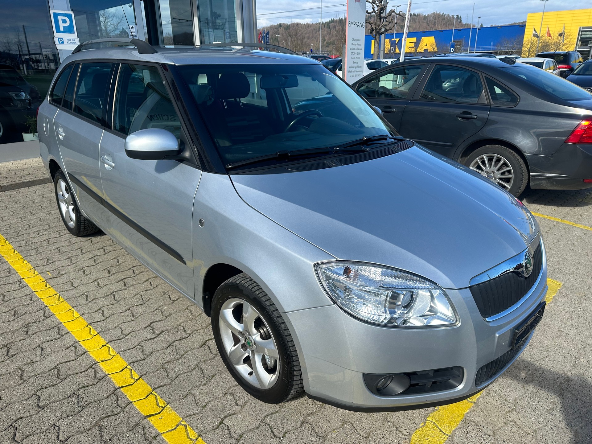 SKODA Fabia 1.6 Elegance Tiptronic-image-0