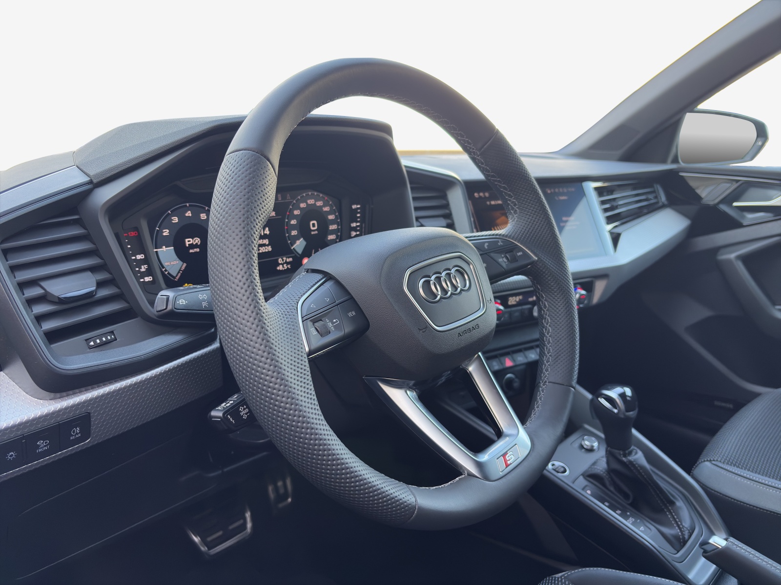AUDI A1 Sportback 40 TFSI S Line S-tronic-image-9