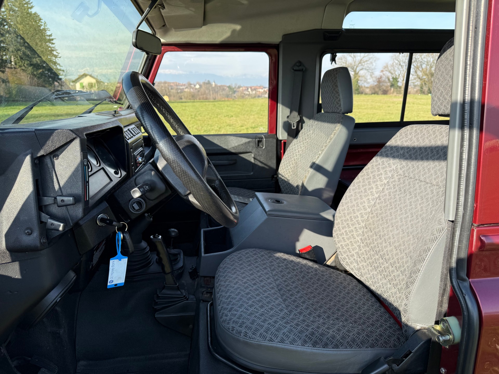 LAND ROVER Defender 90 2.5 Td5-image-9