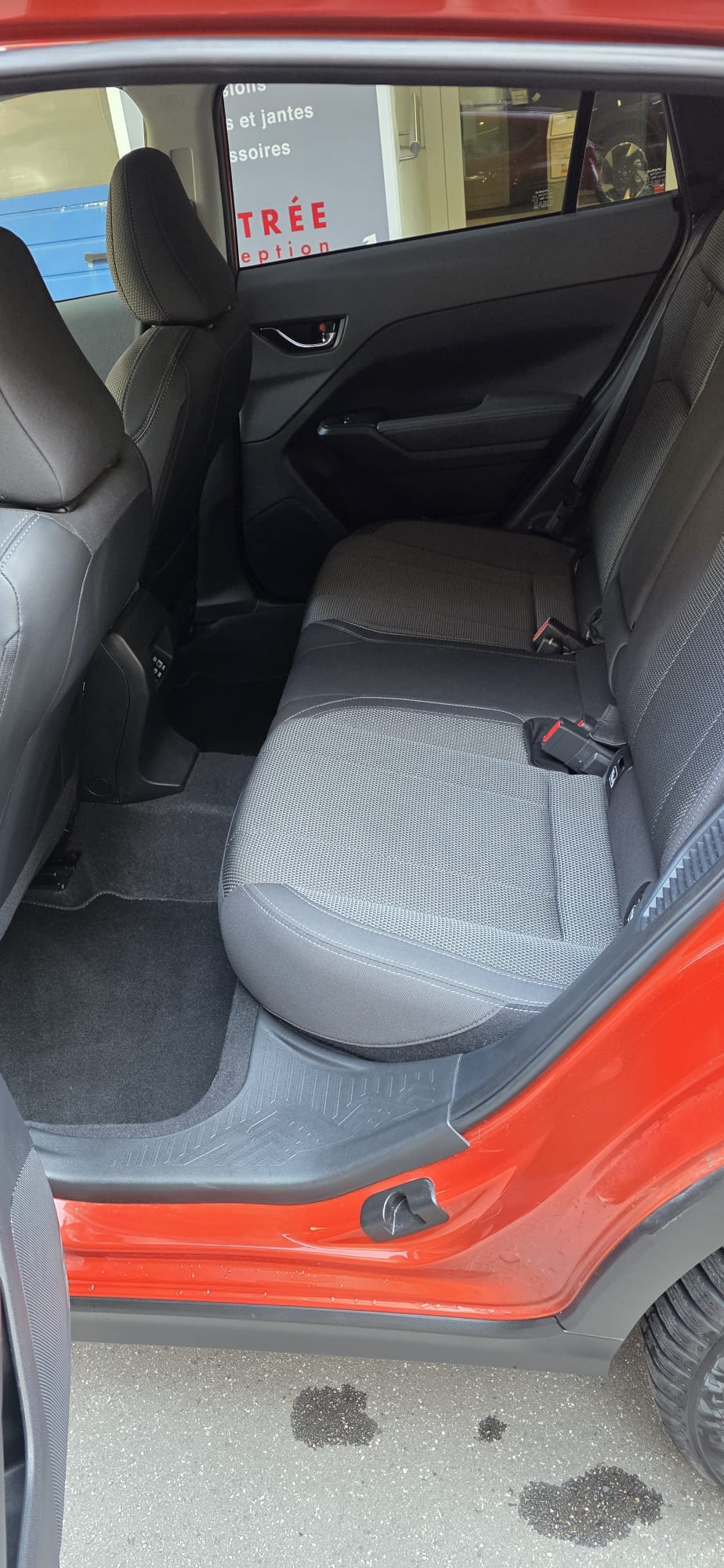 SUBARU Crosstrek 2.0 e-Boxer Swiss Plus AWD Lineartronic-image-14