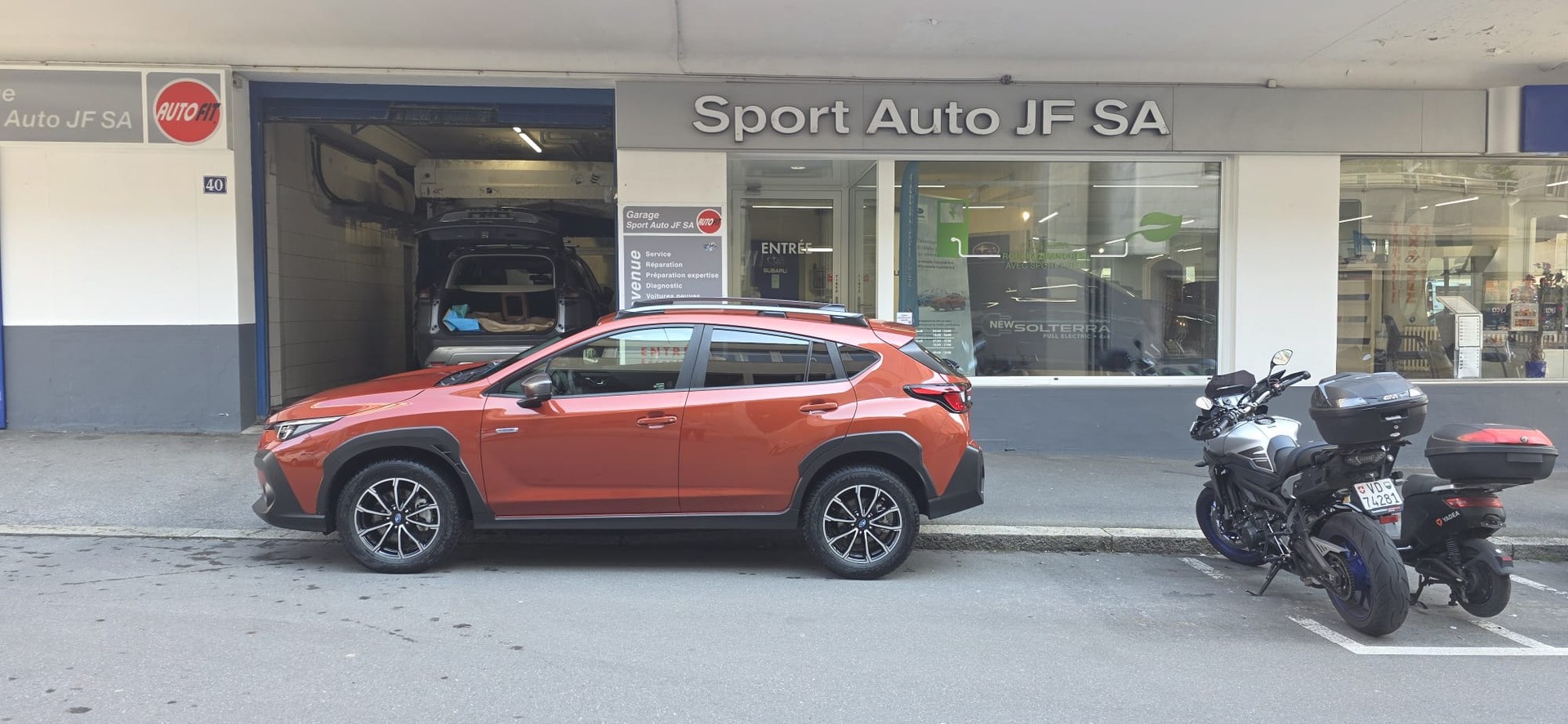 SUBARU Crosstrek 2.0 e-Boxer Swiss Plus AWD Lineartronic-image-5