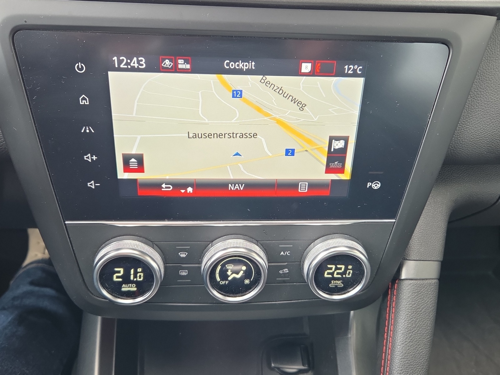 RENAULT Kadjar 1.3 16V Turbo Black Edition EDC-image-8