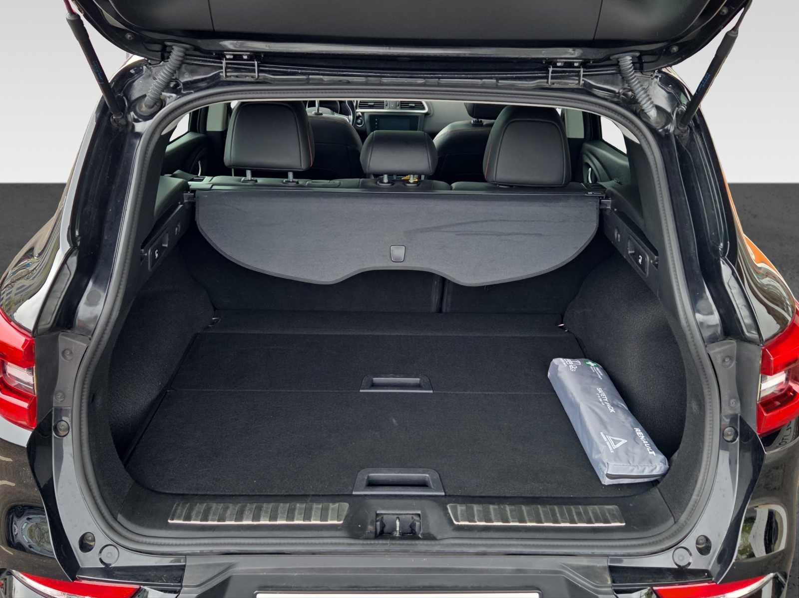 RENAULT Kadjar 1.3 16V Turbo Black Edition EDC-image-12
