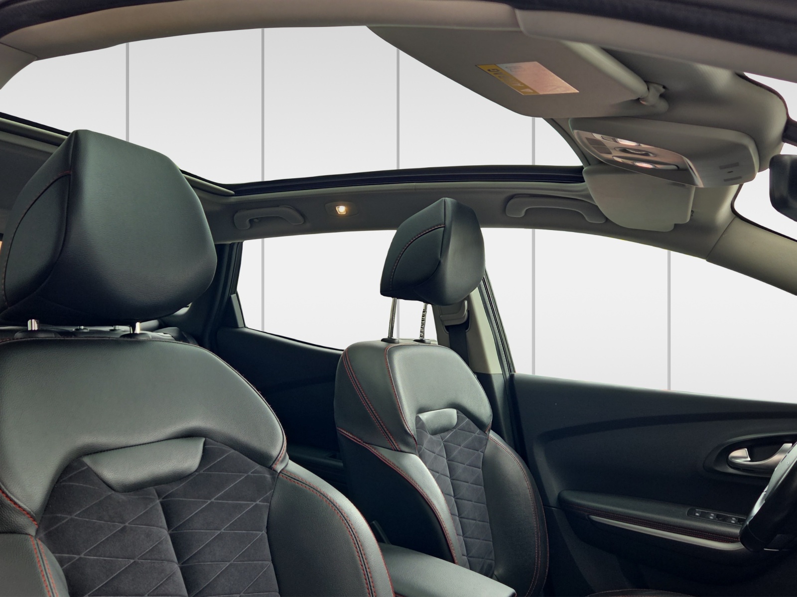 RENAULT Kadjar 1.3 16V Turbo Black Edition EDC-image-11