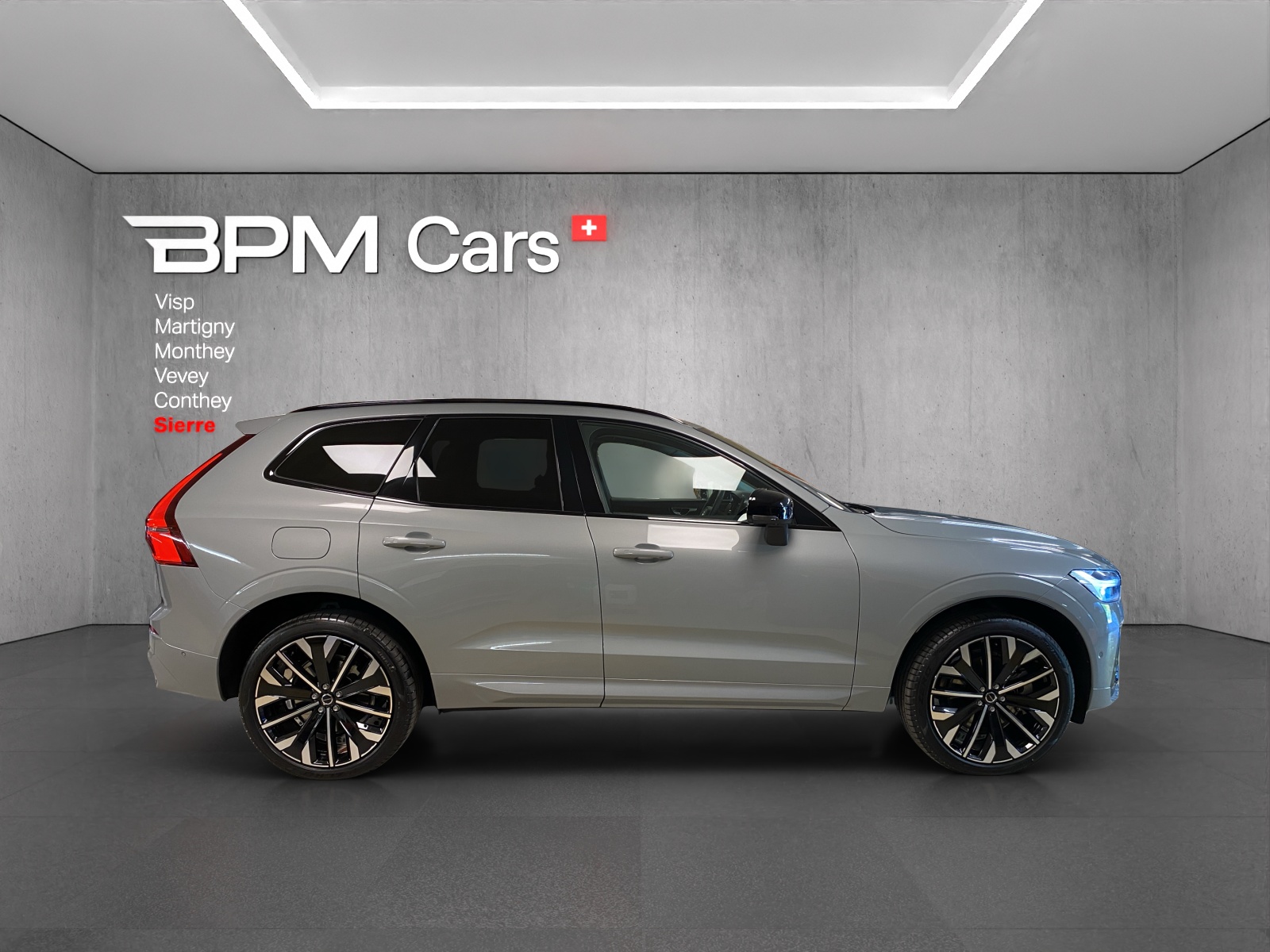 VOLVO XC60 T6 eAWD PluginHybrid Plus Dark Geartronic-image-17