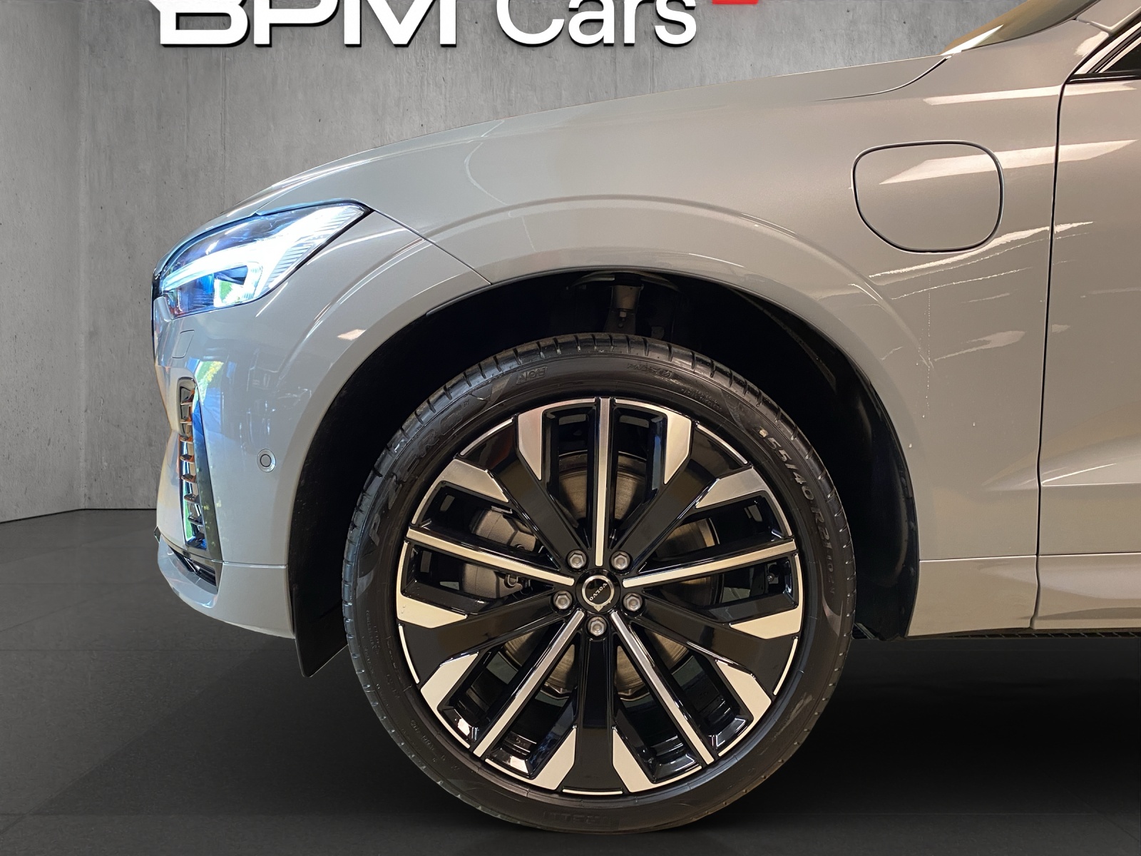 VOLVO XC60 T6 eAWD PluginHybrid Plus Dark Geartronic-image-6
