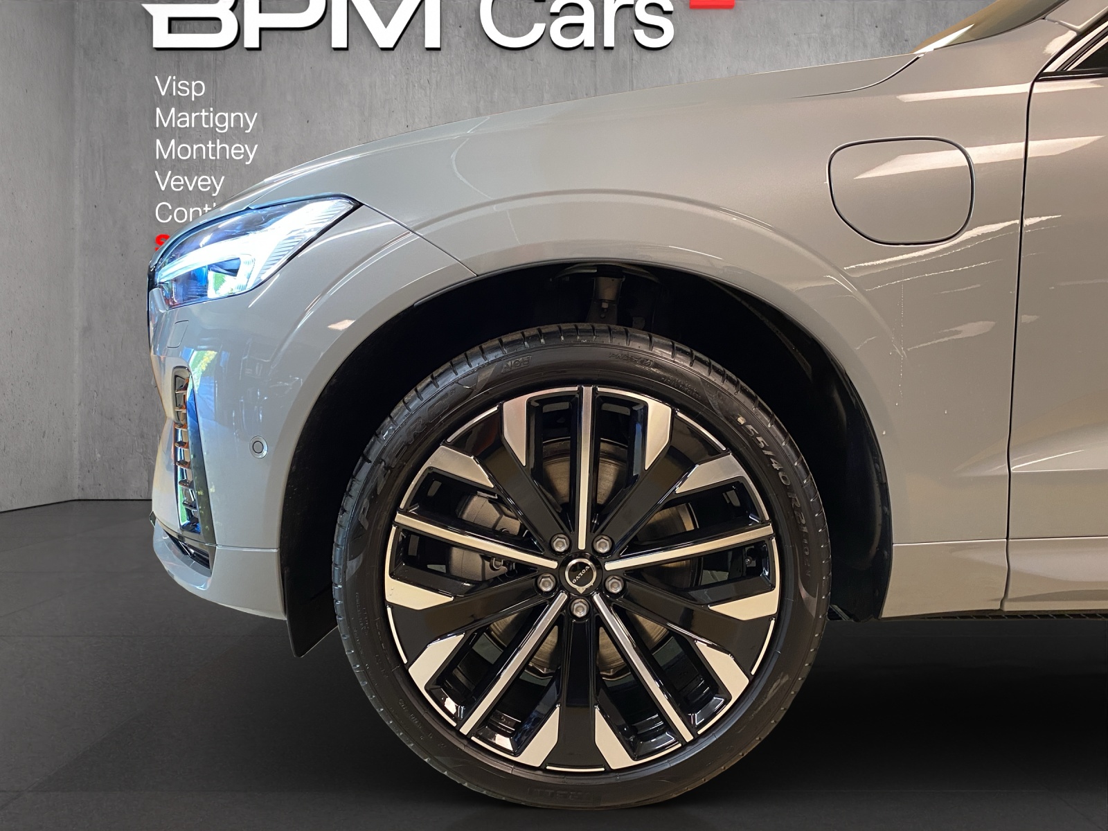 VOLVO XC60 T6 eAWD PluginHybrid Plus Dark Geartronic-image-6