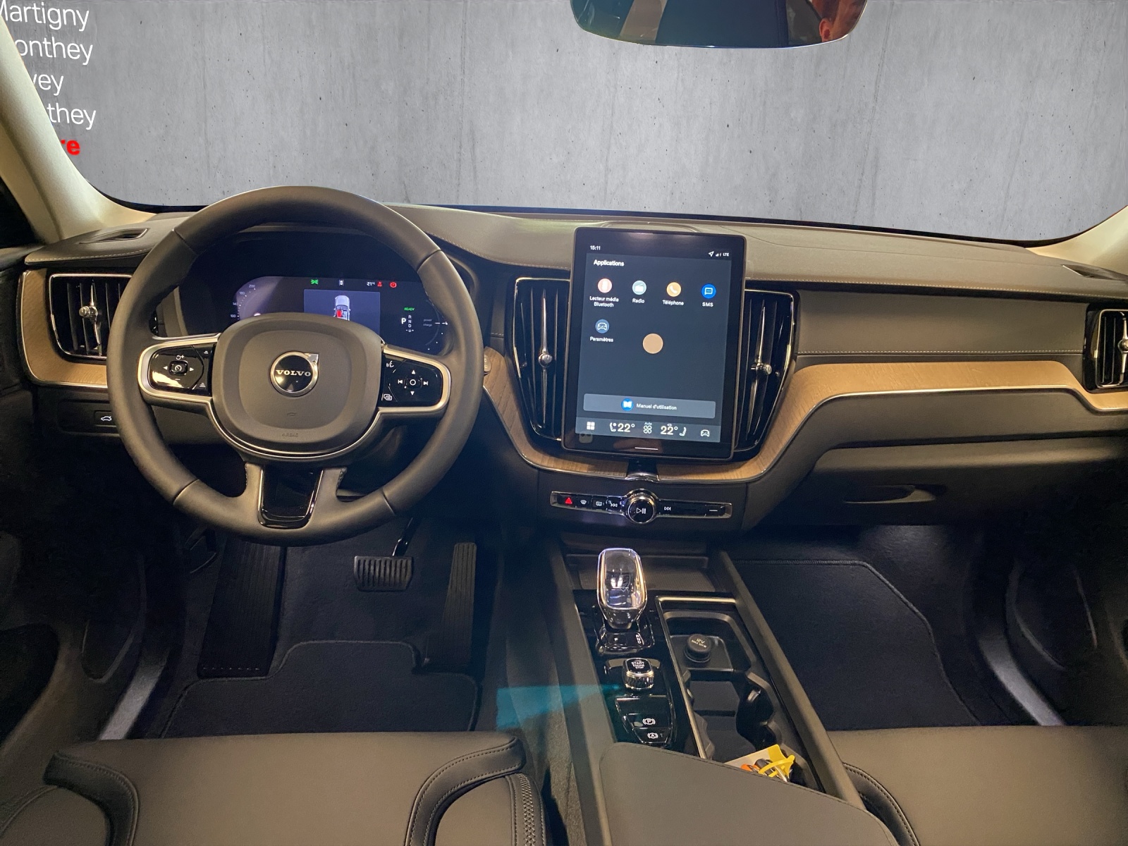 VOLVO XC60 T6 eAWD PluginHybrid Plus Dark Geartronic-image-11