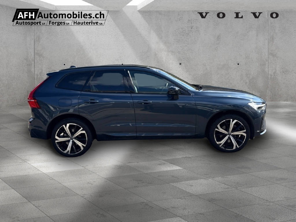 VOLVO XC60 T8 eAWD R-Design-image-2