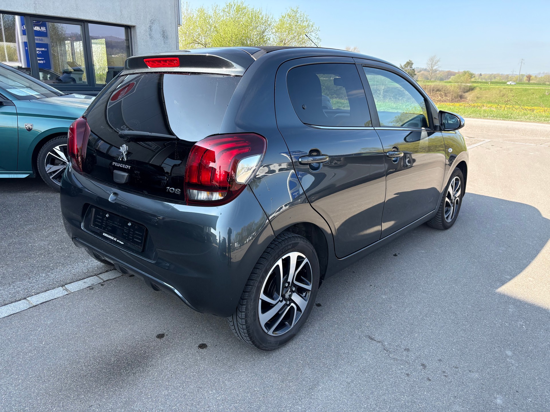 PEUGEOT 108 1.0 VTi Allure Top ETG-image-3