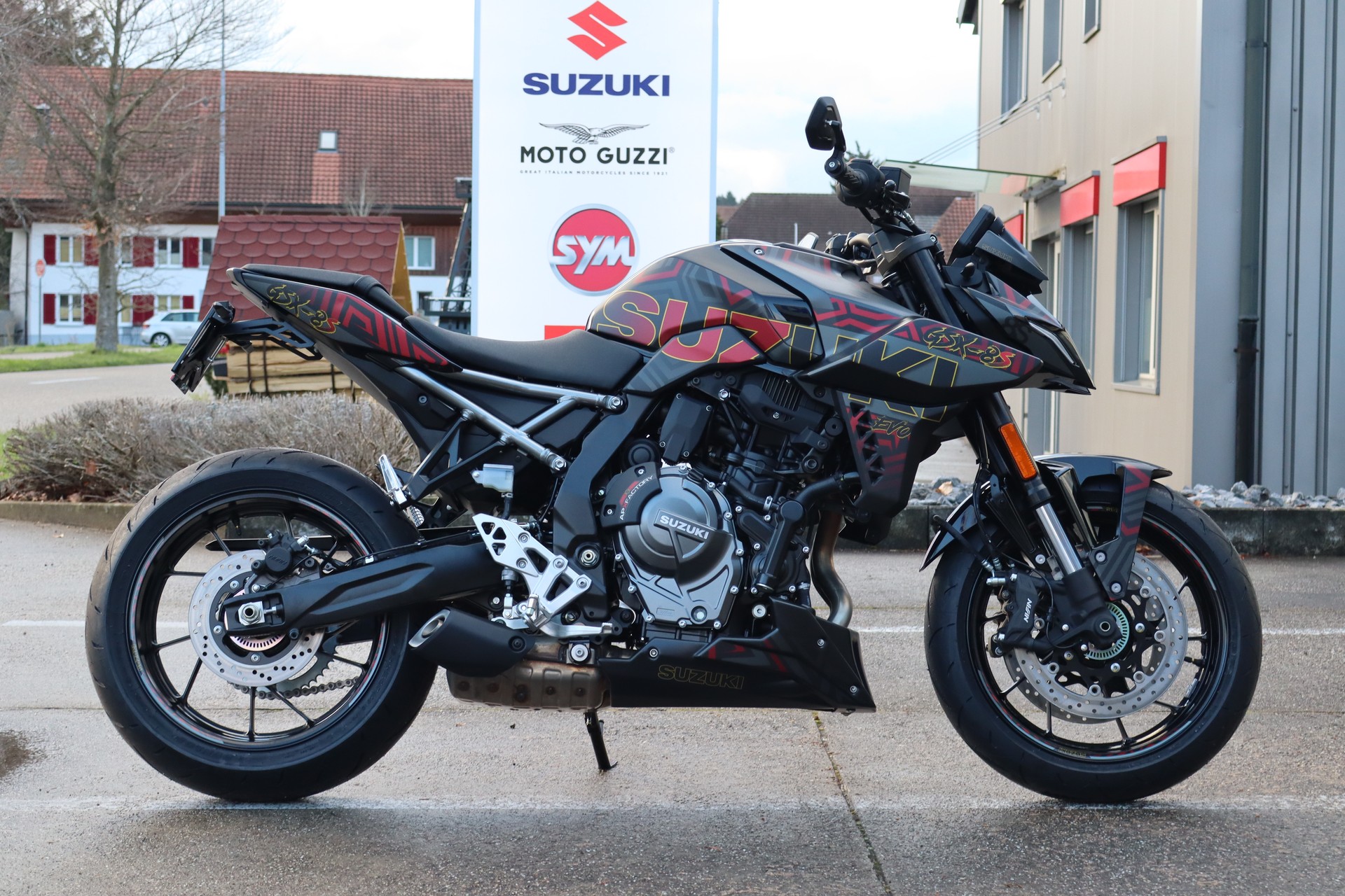 Waganseページ Deuxieme LIBERADD graphene SUZUKI GSX 8 S BLACK EVO ABS / TCS À vendre
