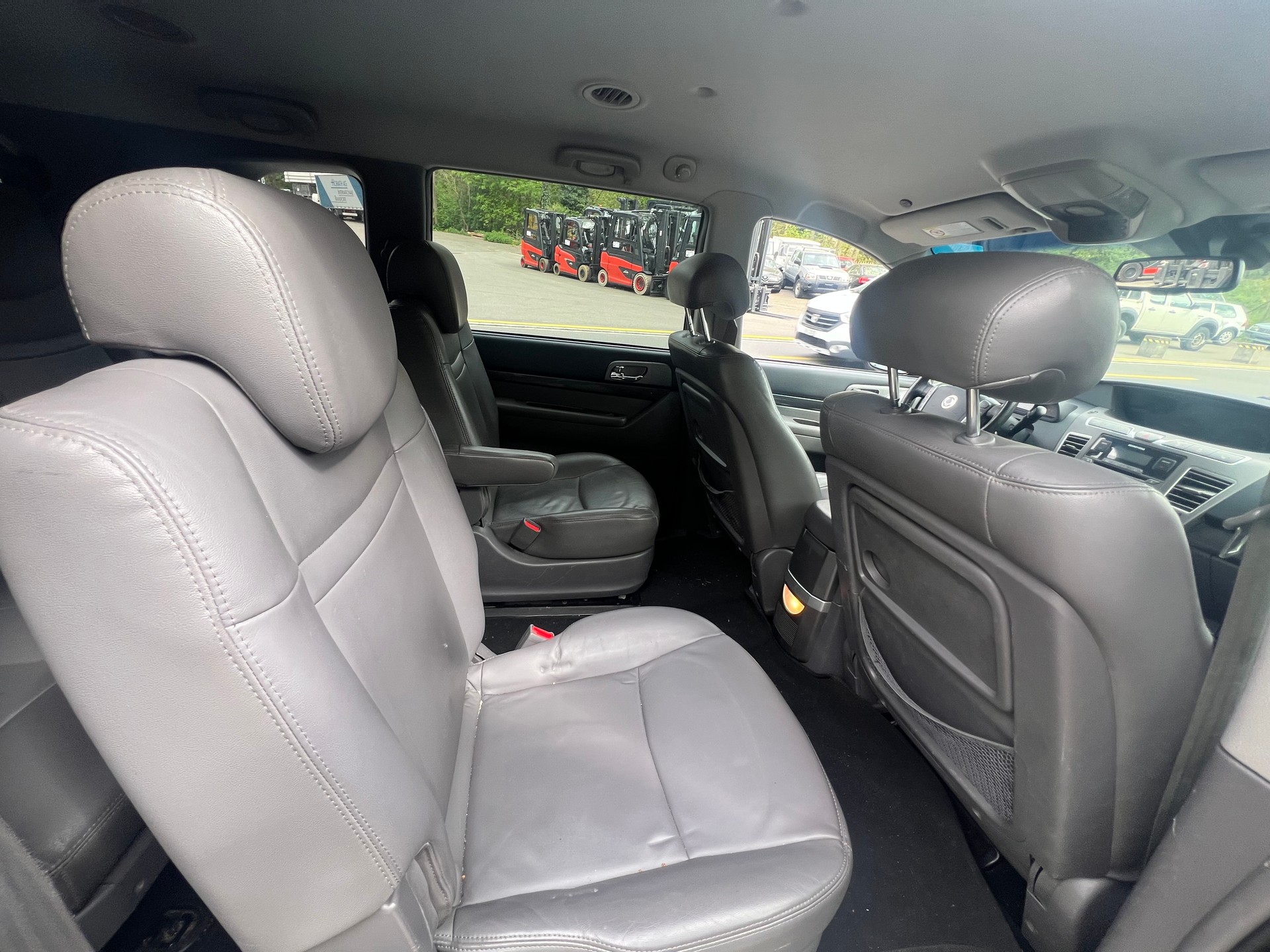 KGM-SsangYong Rodius SV200 e-XDi Sapphire 4WD E-Tronic-image-11