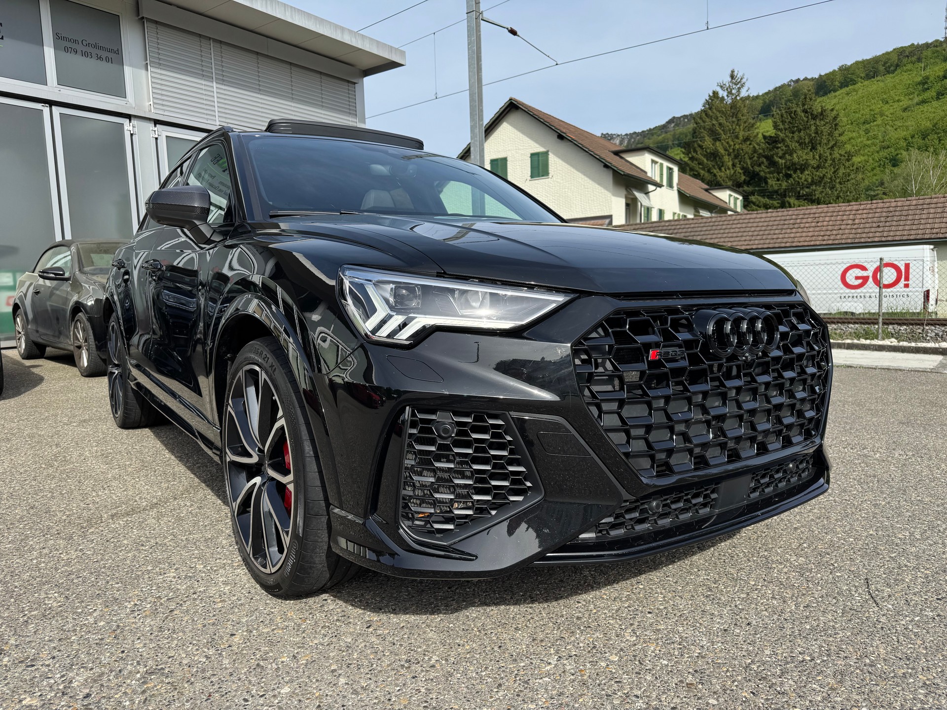 AUDI RS Q3 2.5 TFSI quattro S tronic-image-3
