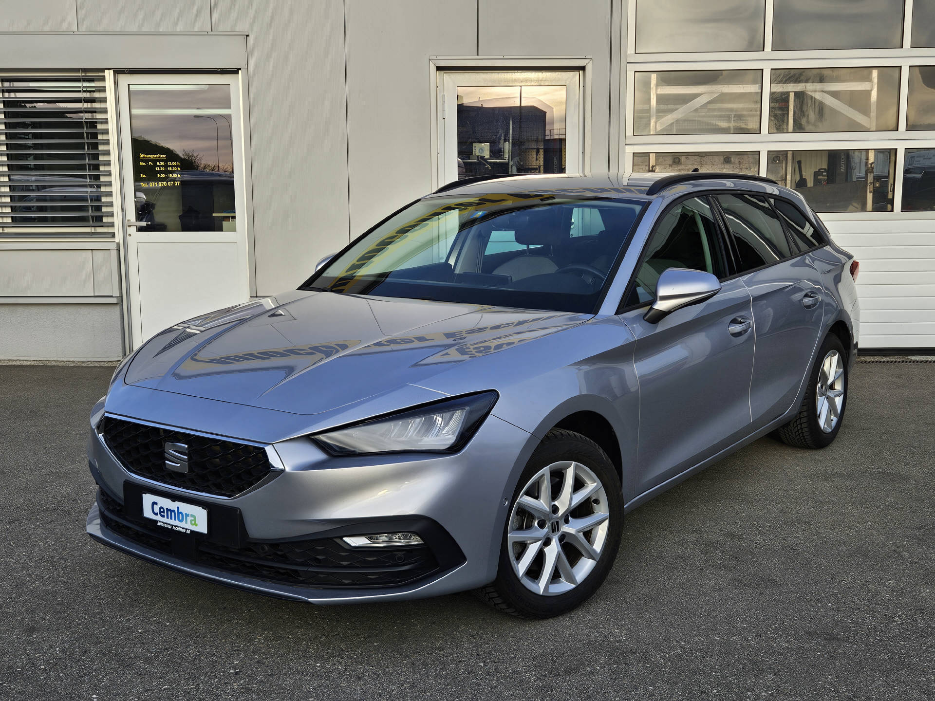 SEAT Leon ST 2.0 TDI Style DSG* Navi * Abstandsregeltempomat ACC *-showroom-element-2