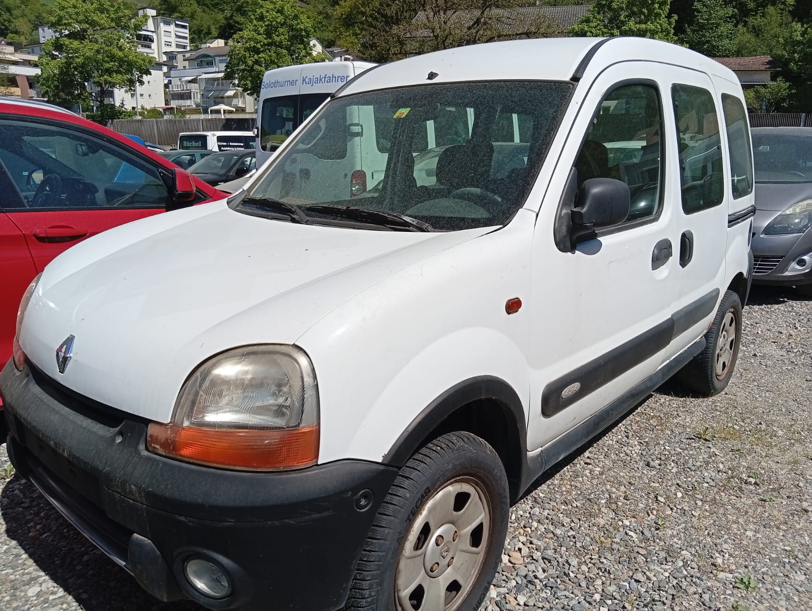 RENAULT Kangoo 1.6 16V Authentique 4X4-image-5