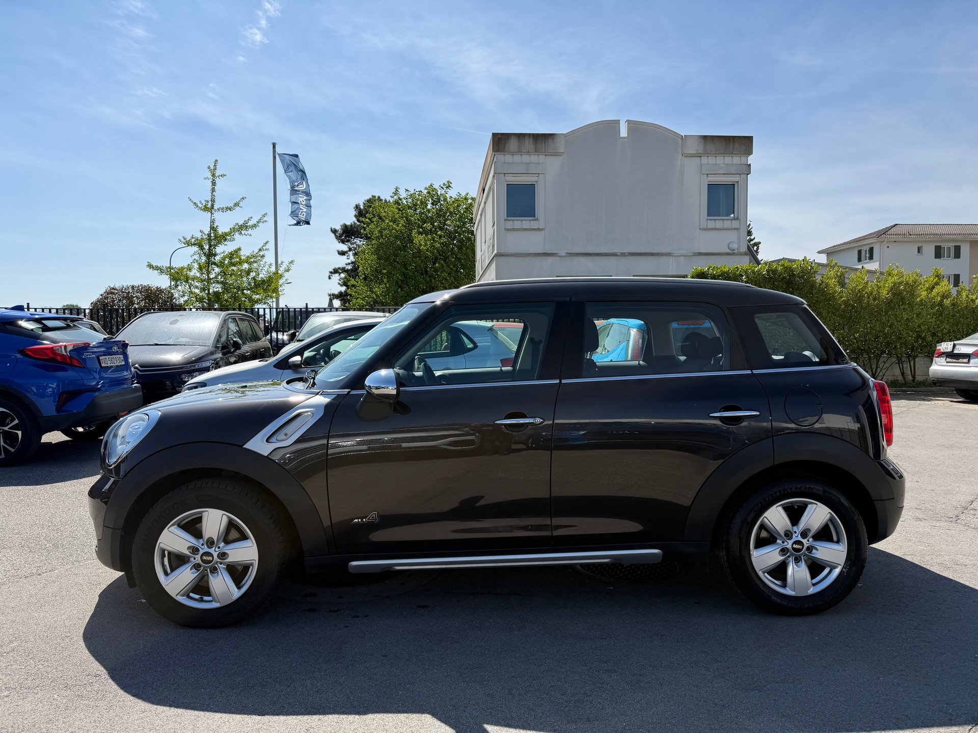 MINI Countryman Cooper ALL4 Steptronic-image-2