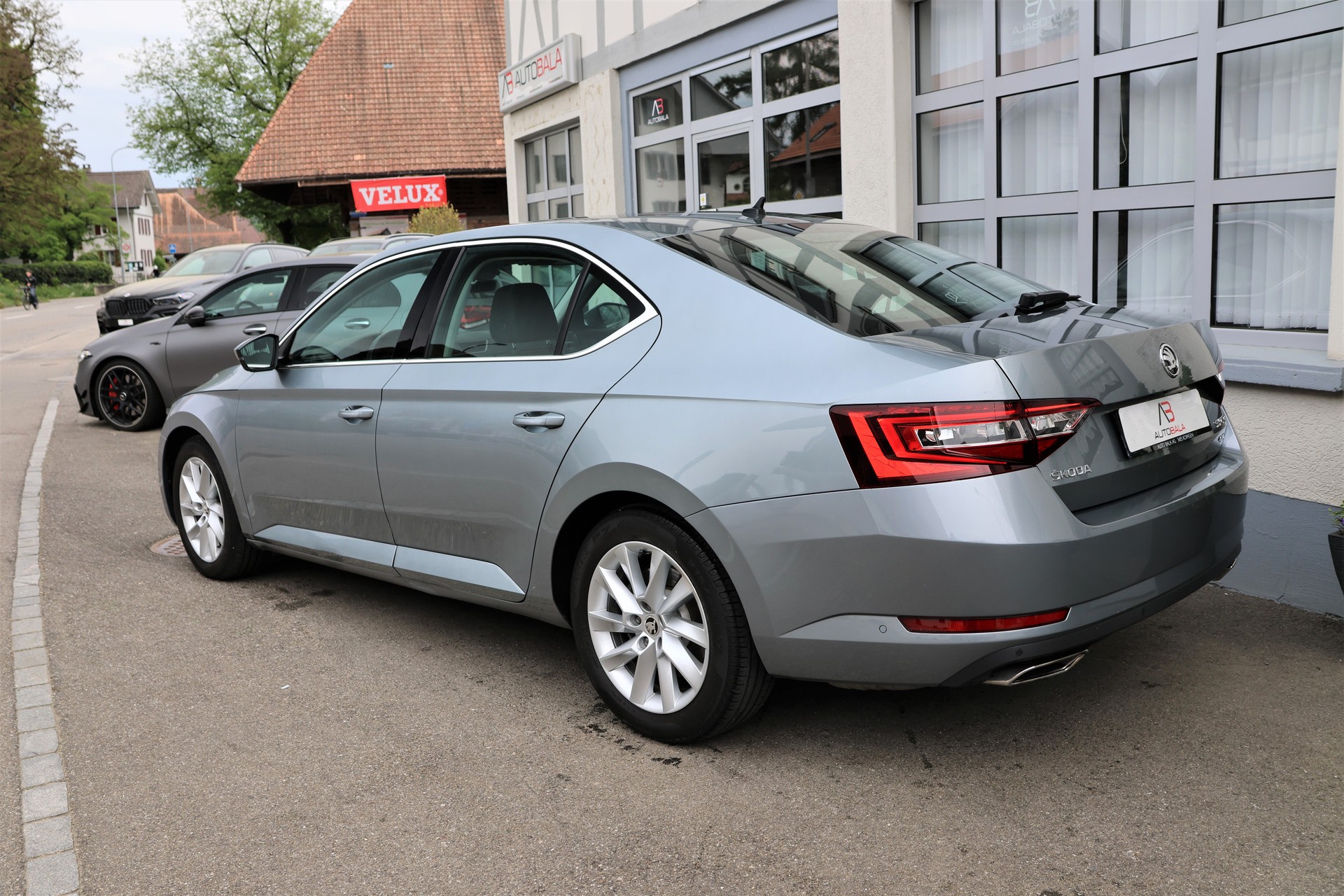 SKODA Superb 2.0 TSI Style 4x4 DSG (CH)-image-6