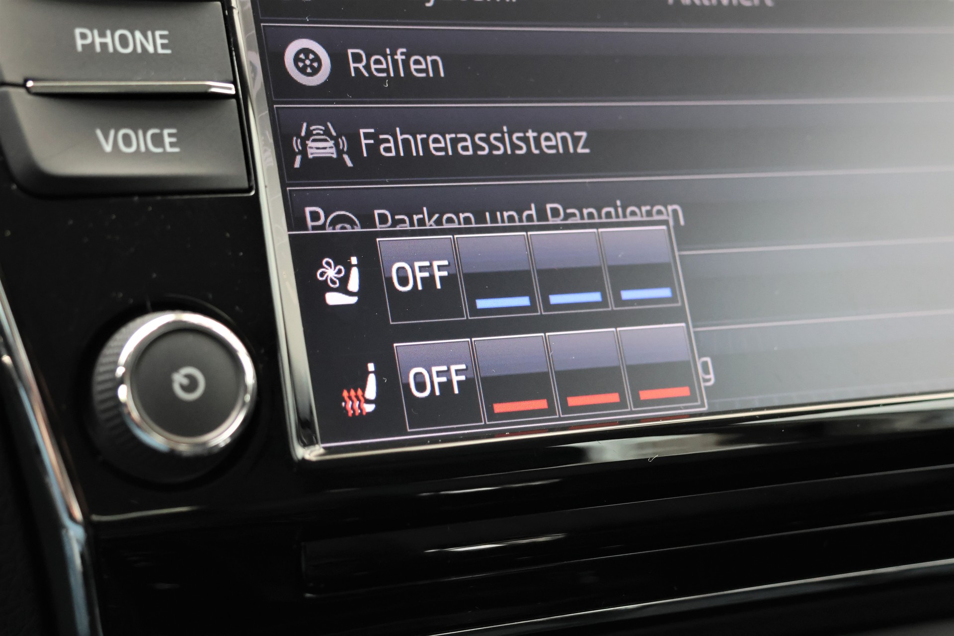 SKODA Superb 2.0 TSI Style 4x4 DSG (CH)-image-27
