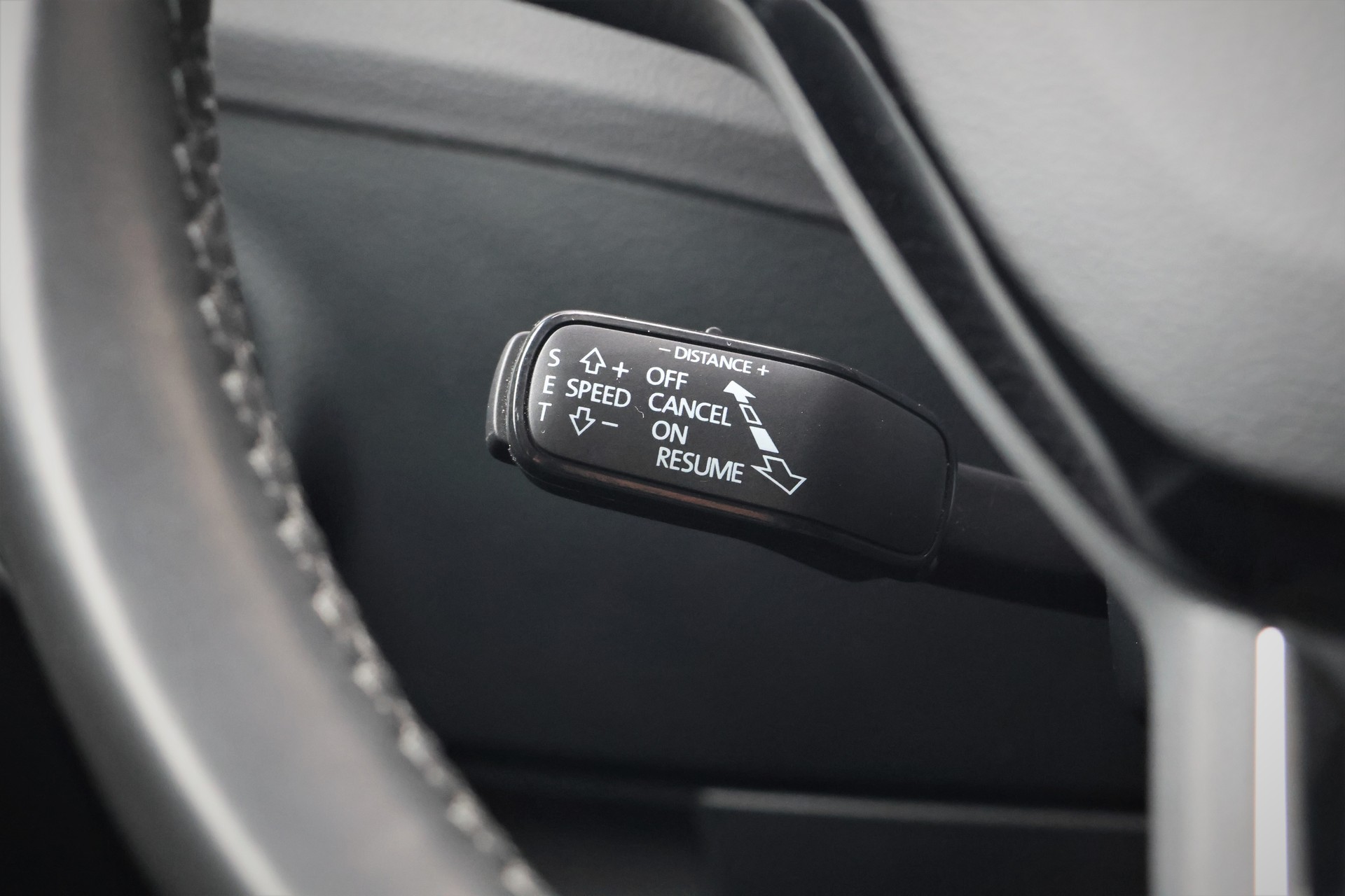 SKODA Superb 2.0 TSI Style 4x4 DSG (CH)-image-16