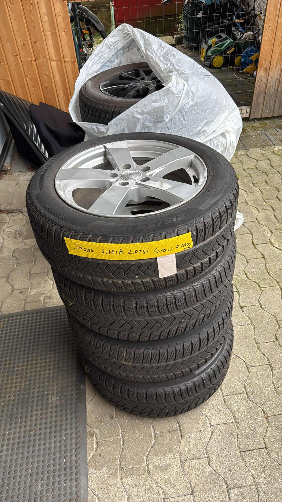 SKODA Superb 2.0 TSI Style 4x4 DSG (CH)-image-28