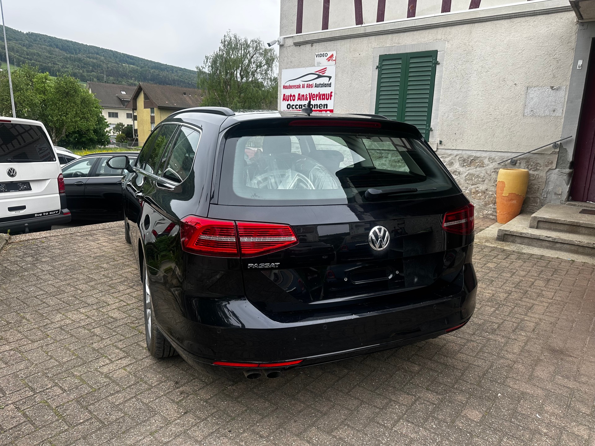 VW Passat Variant 2.0 TDI BMT Comfortline DSG 4Motion-image-3