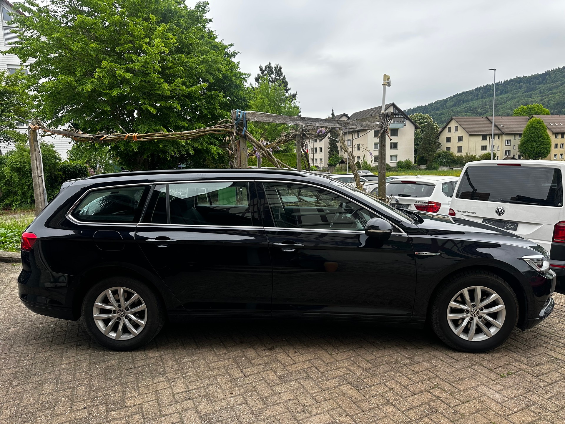 VW Passat Variant 2.0 TDI BMT Comfortline DSG 4Motion-image-4