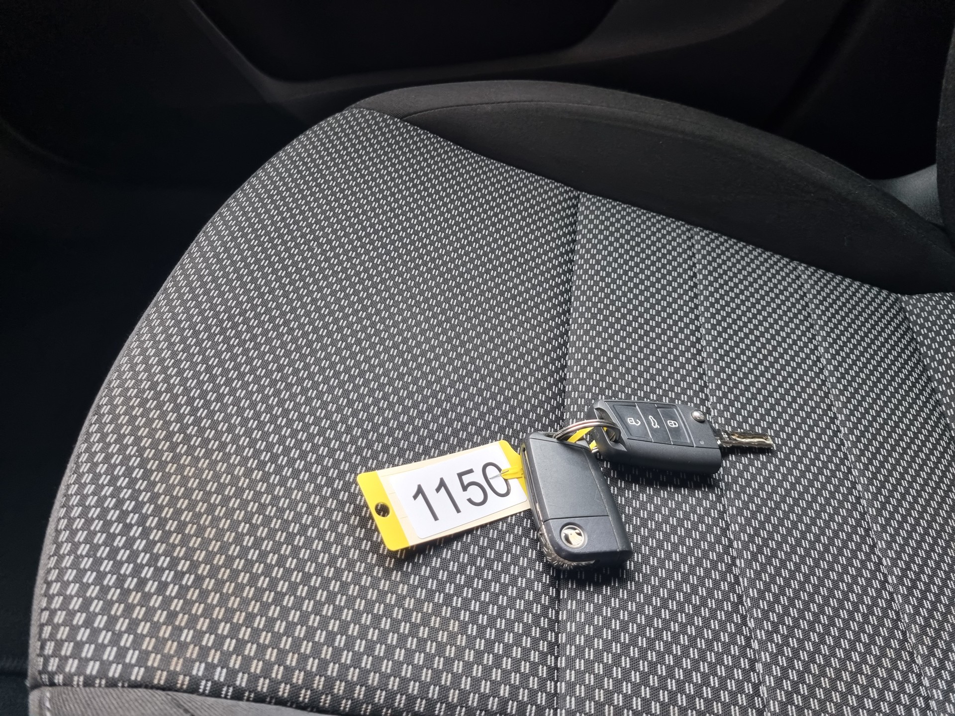 SKODA Octavia Combi 1.6 TDI Ambition DSG-image-13