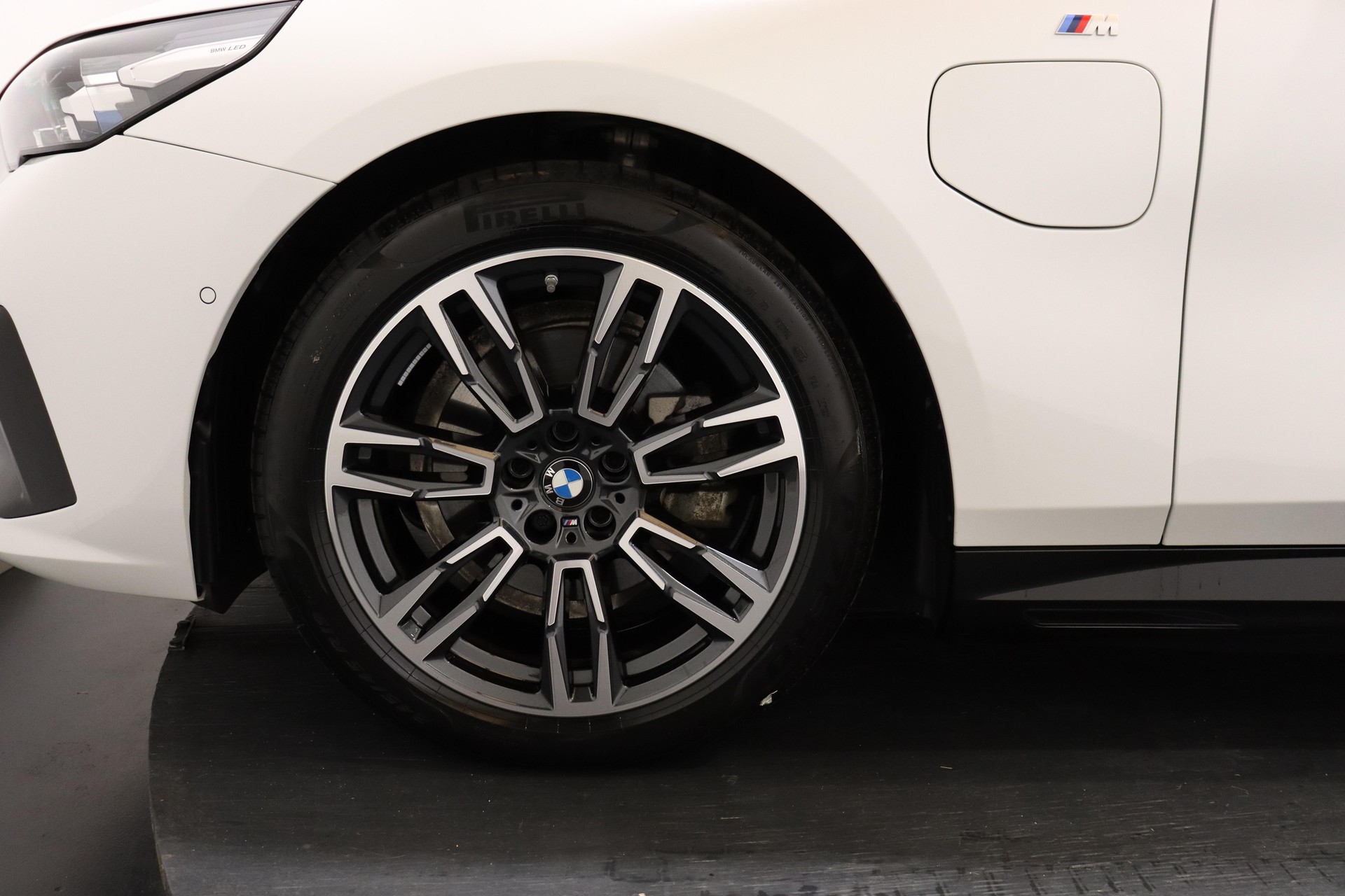 BMW 530e xDrive Touring-image-5