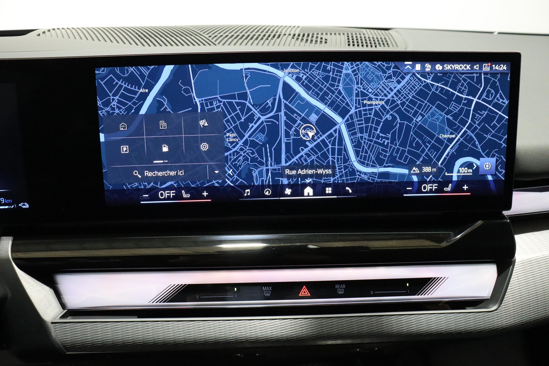 BMW 530e xDrive Touring-image-13