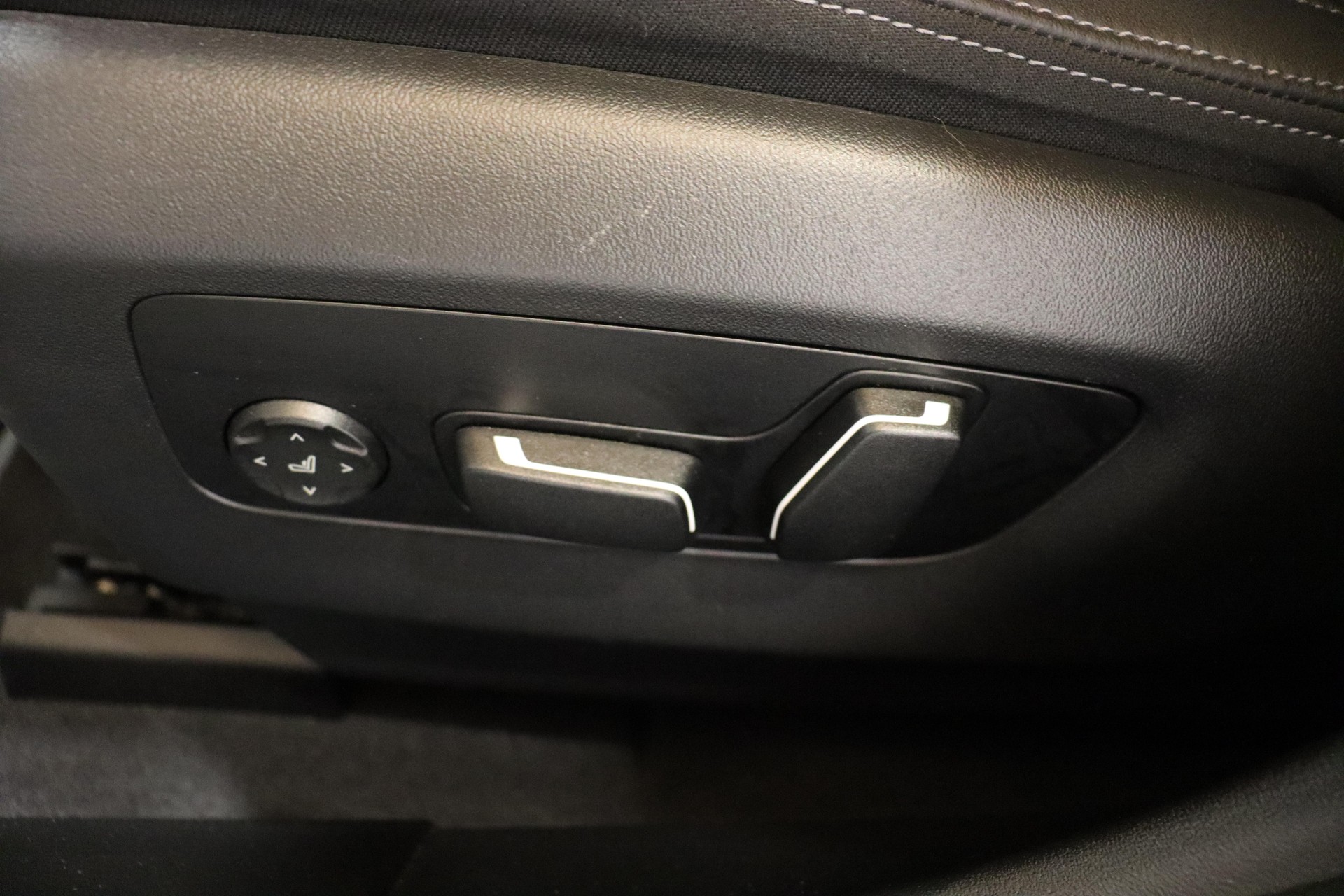 BMW 530e xDrive Touring-image-22