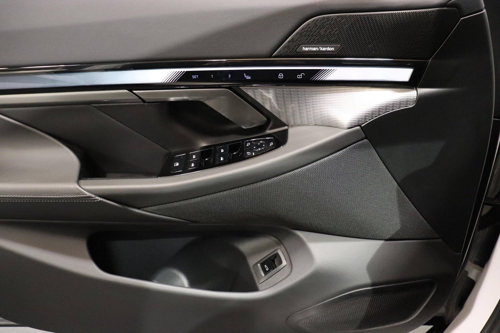 BMW 530e xDrive Touring-image-21