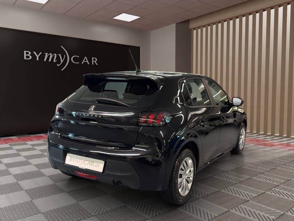 PEUGEOT 208 1.2 PureTech Active Pack EAT8-image-2