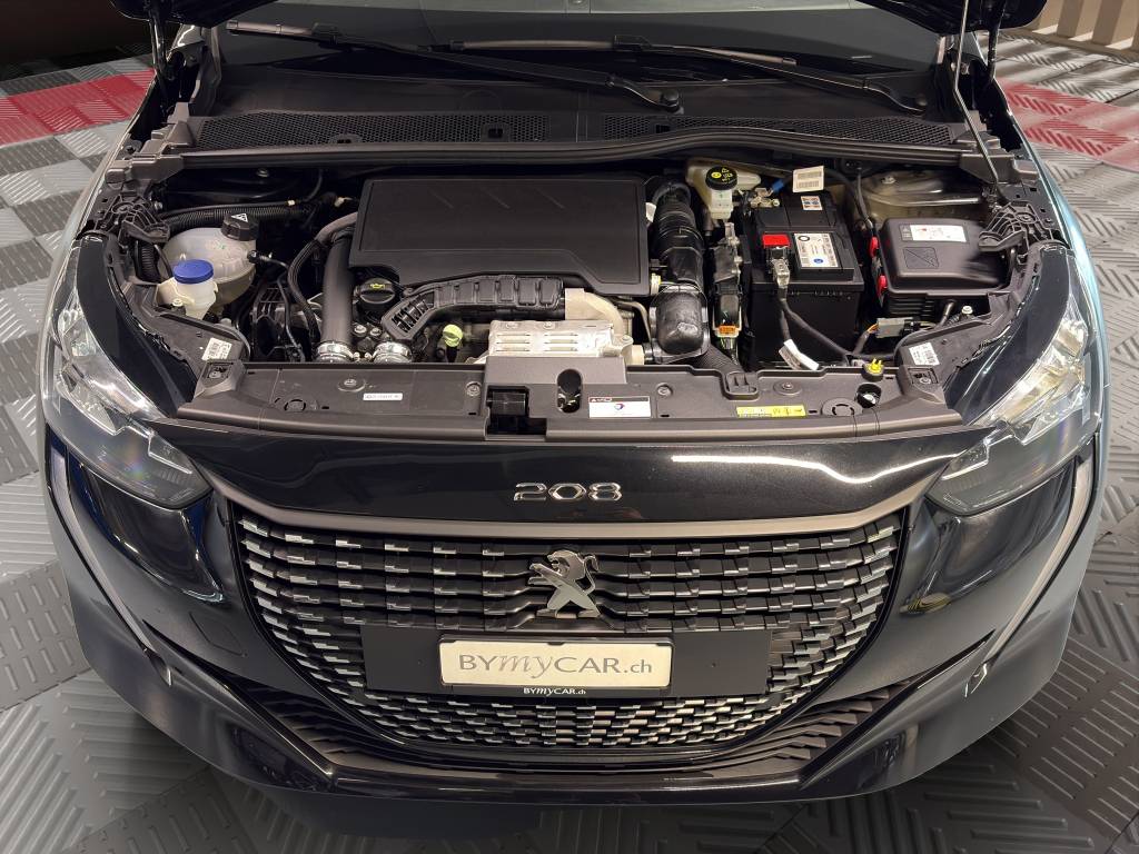 PEUGEOT 208 1.2 PureTech Active Pack EAT8-image-9
