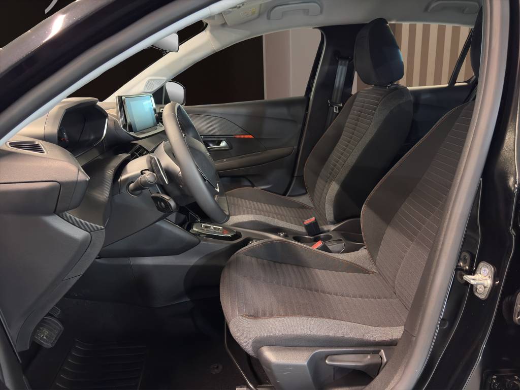PEUGEOT 208 1.2 PureTech Active Pack EAT8-image-5