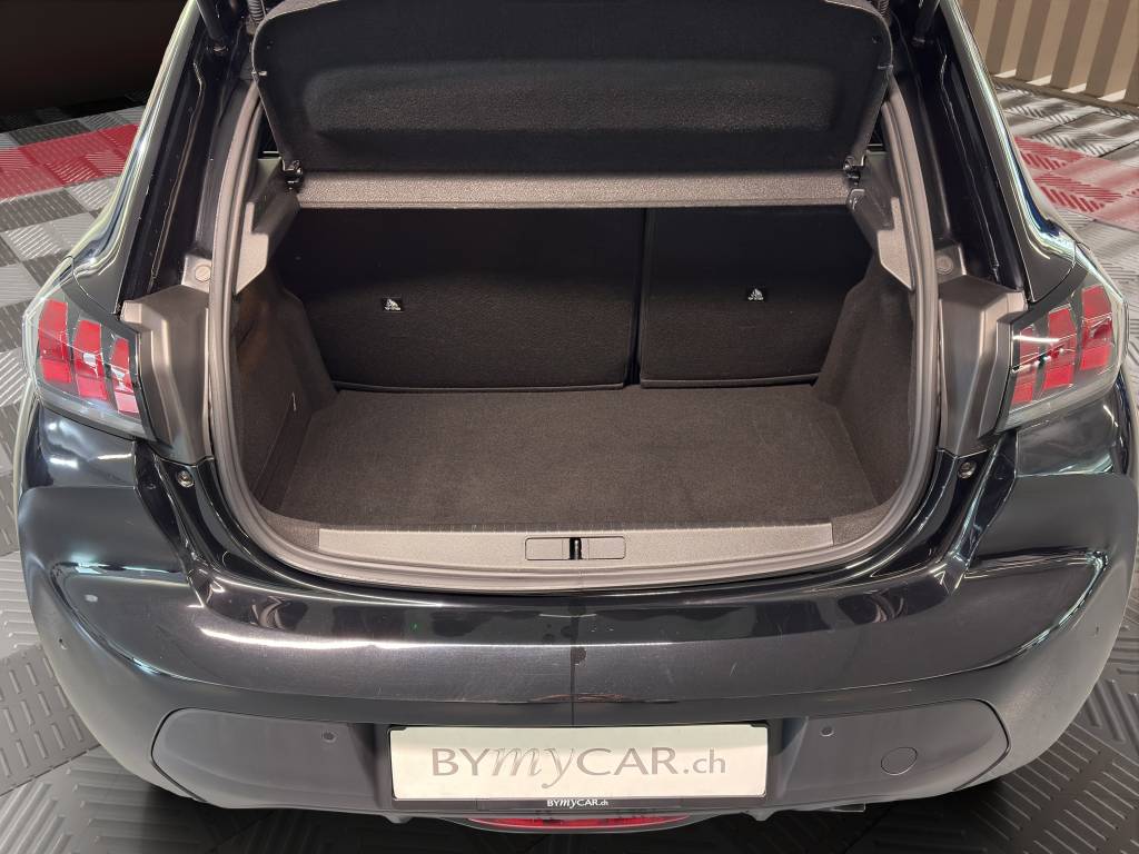 PEUGEOT 208 1.2 PureTech Active Pack EAT8-image-8