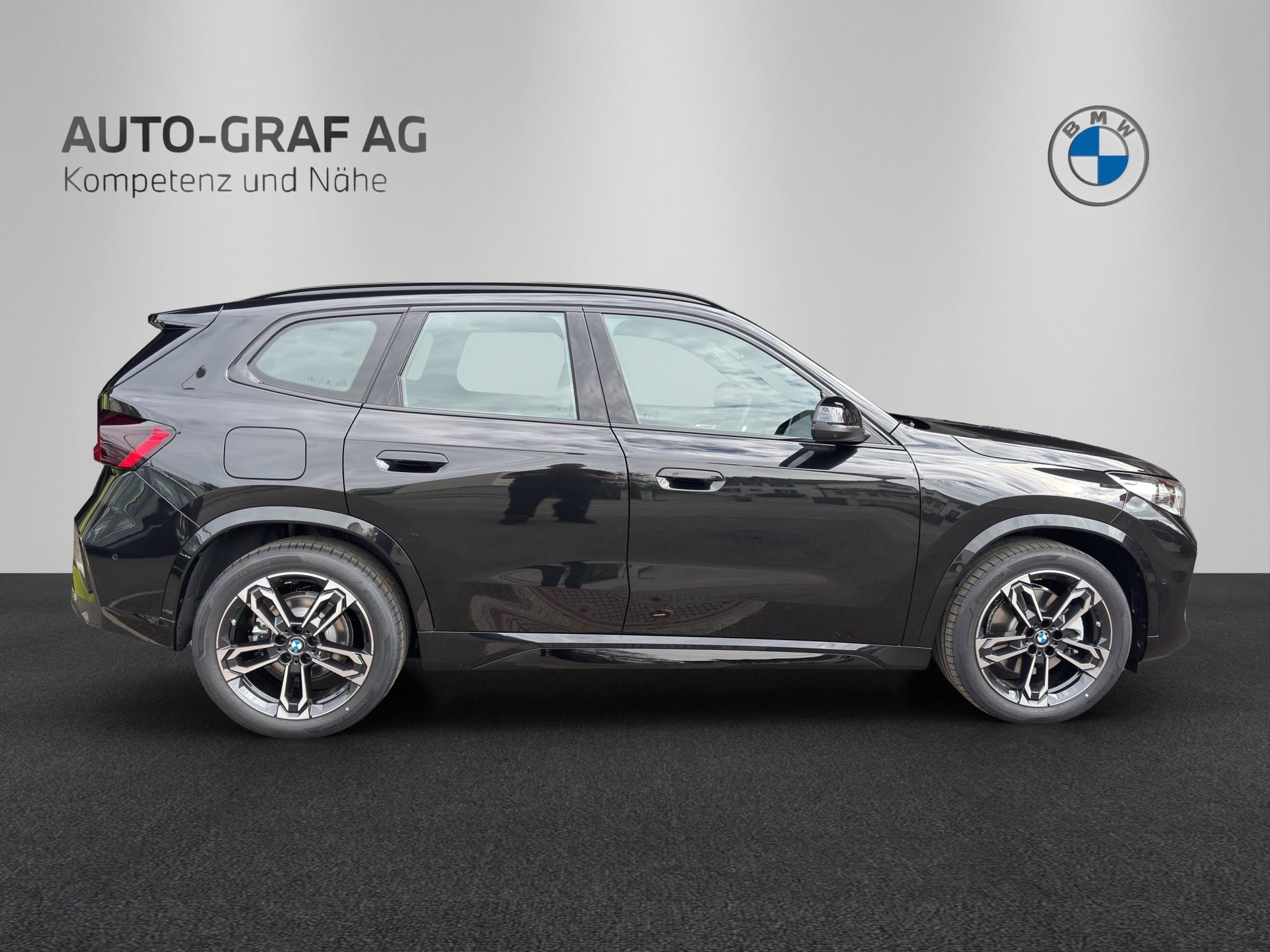 BMW X1 30e xDrive M Sport Edition-image-5