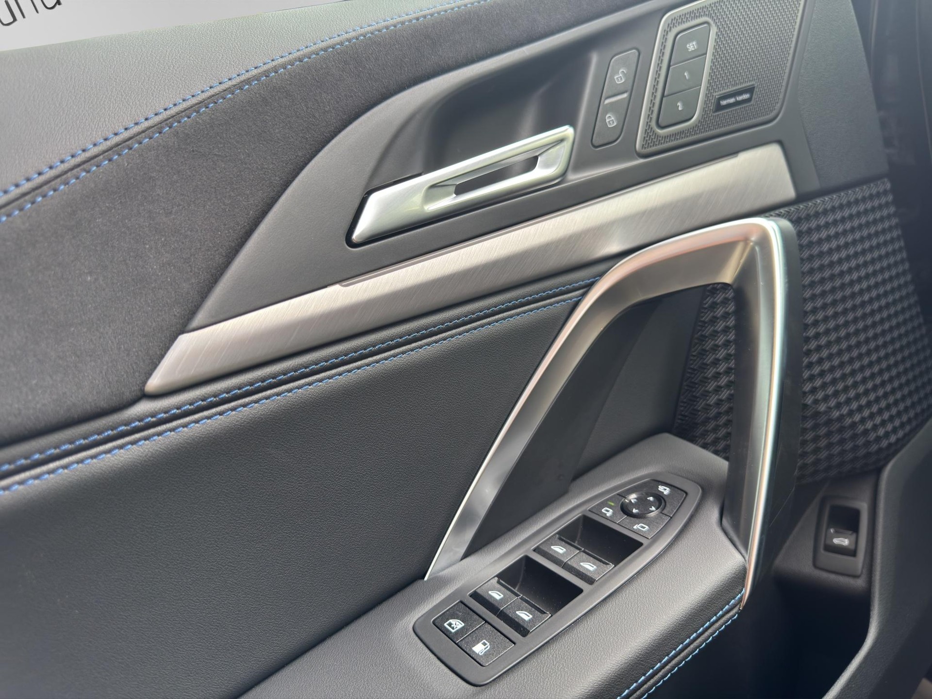 BMW X1 30e xDrive M Sport Edition-image-12