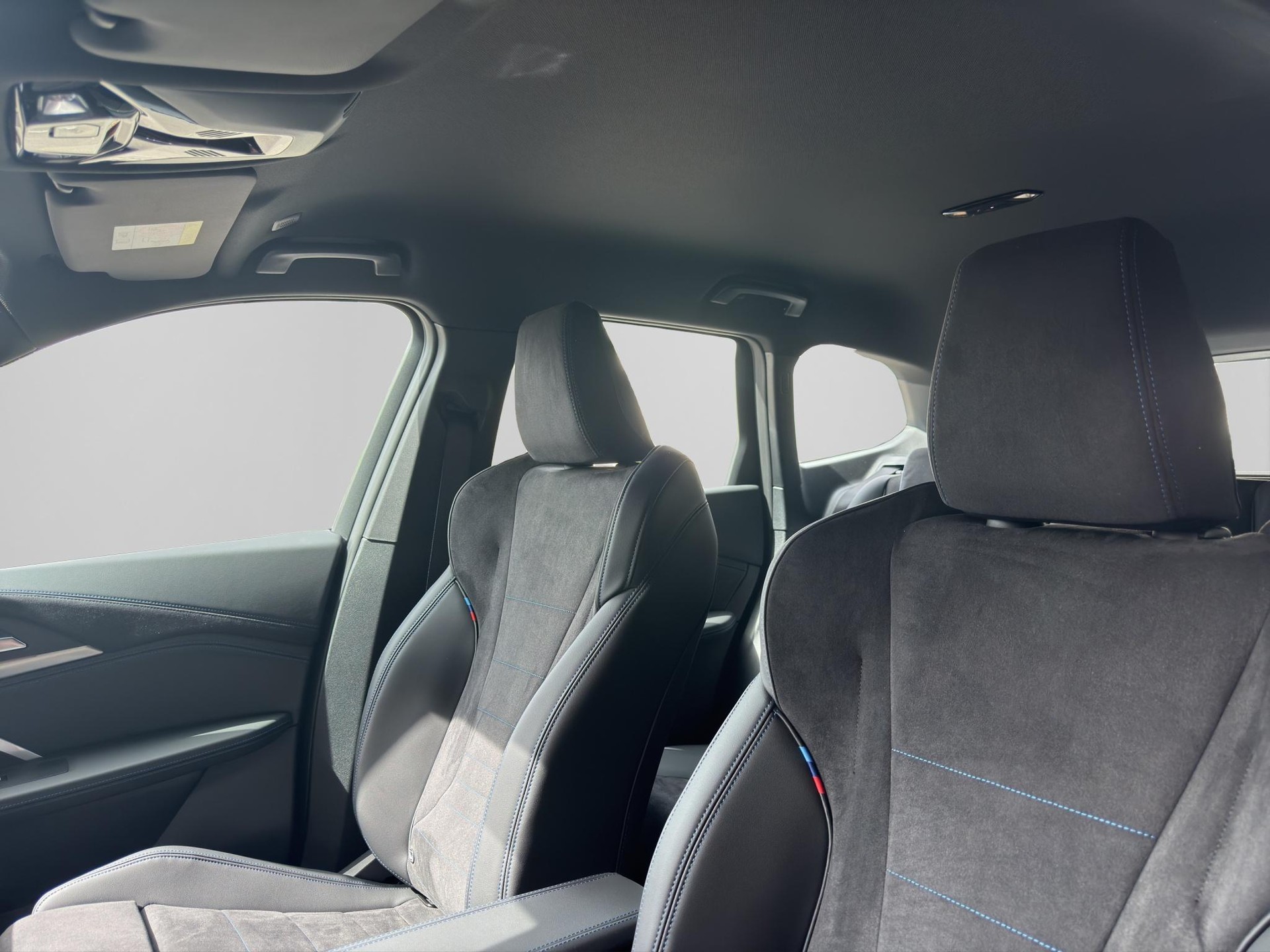 BMW X1 30e xDrive M Sport Edition-image-11