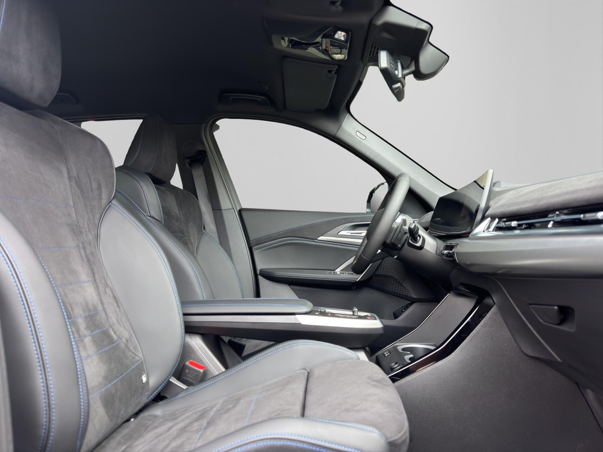 BMW X1 30e xDrive M Sport Edition-image-17