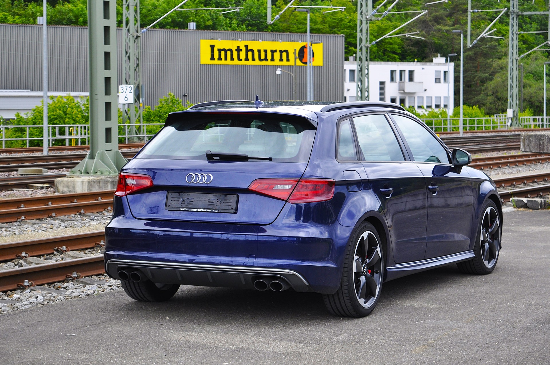 AUDI S3 Sportback 2.0 TFSI quattro S-tronic-image-6