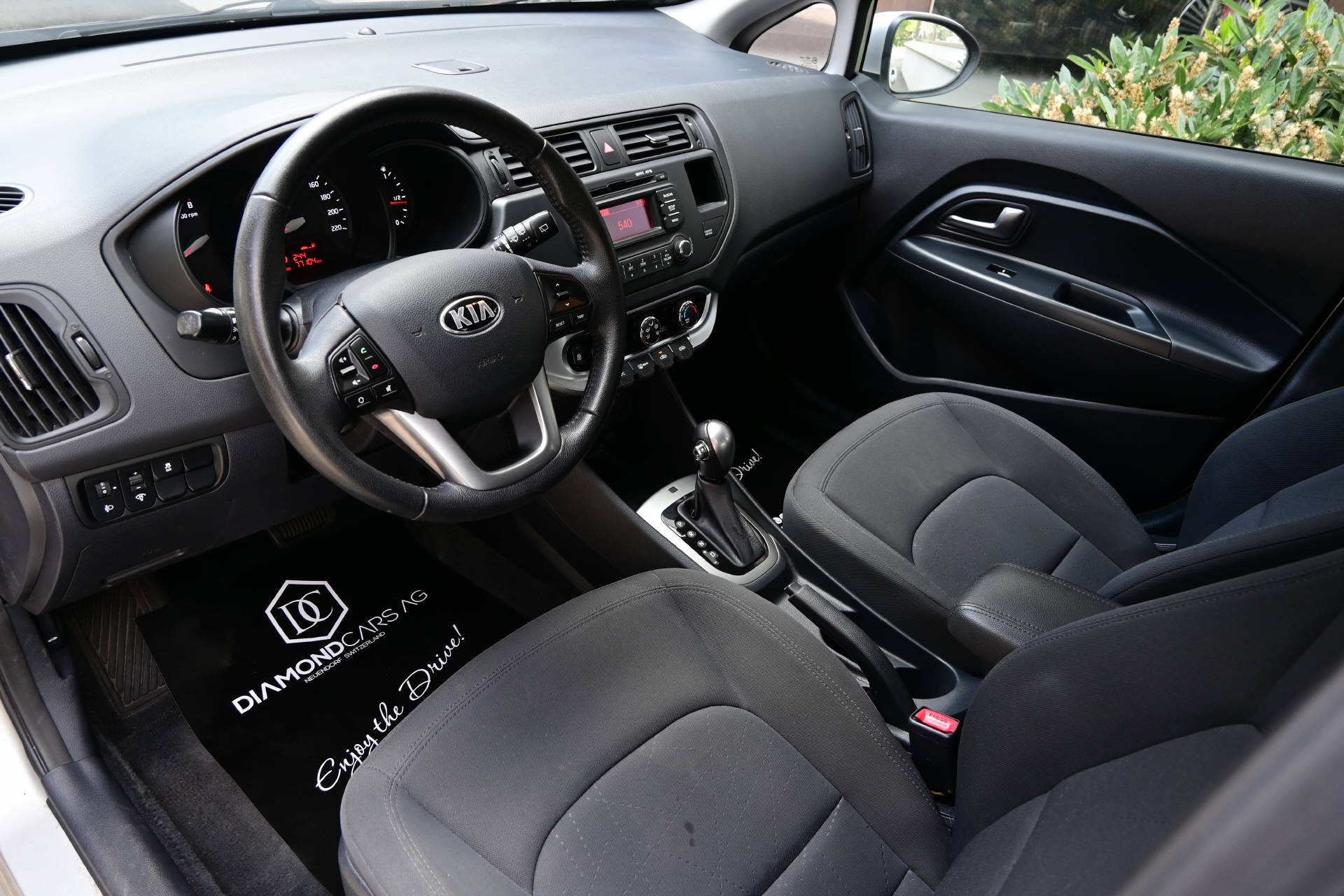 KIA Rio 1.4 CVVT Trend-image-8