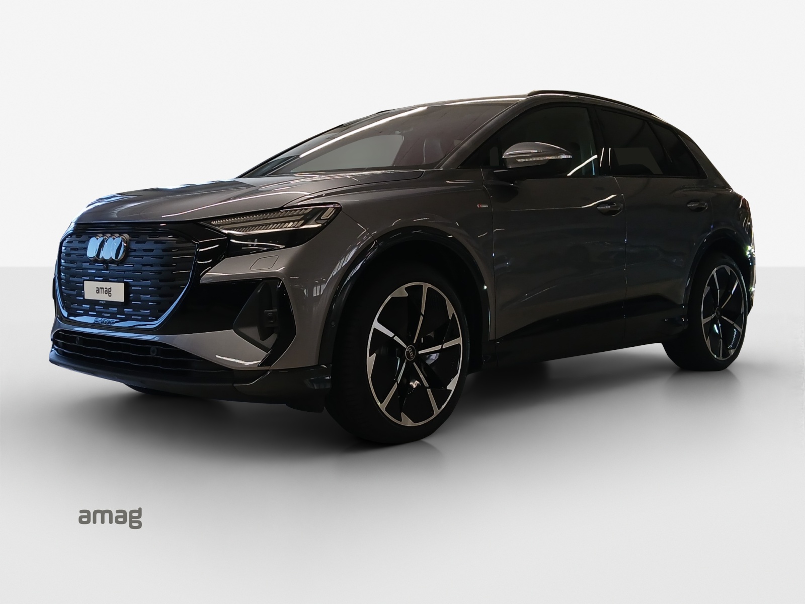 AUDI Q4 e-tron 45 Attraction quattro