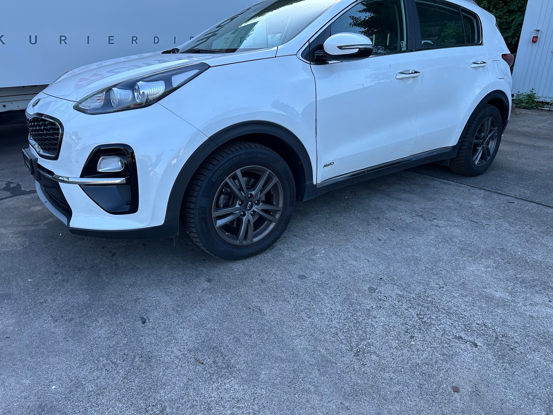 KIA Sportage 1.6CRDi Mild Hybrid Style 4WD Automat-image-2