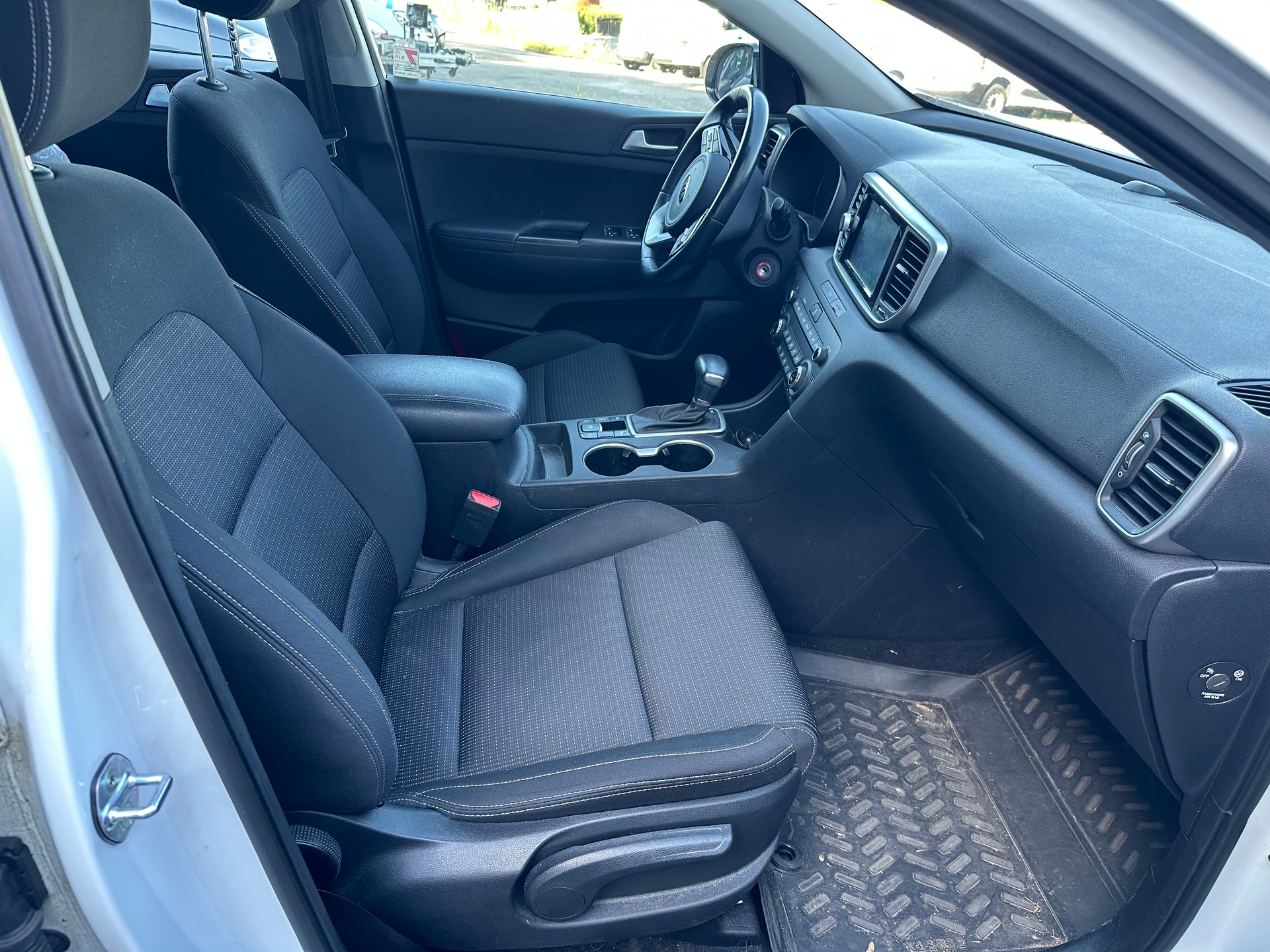 KIA Sportage 1.6CRDi Mild Hybrid Style 4WD Automat-image-5