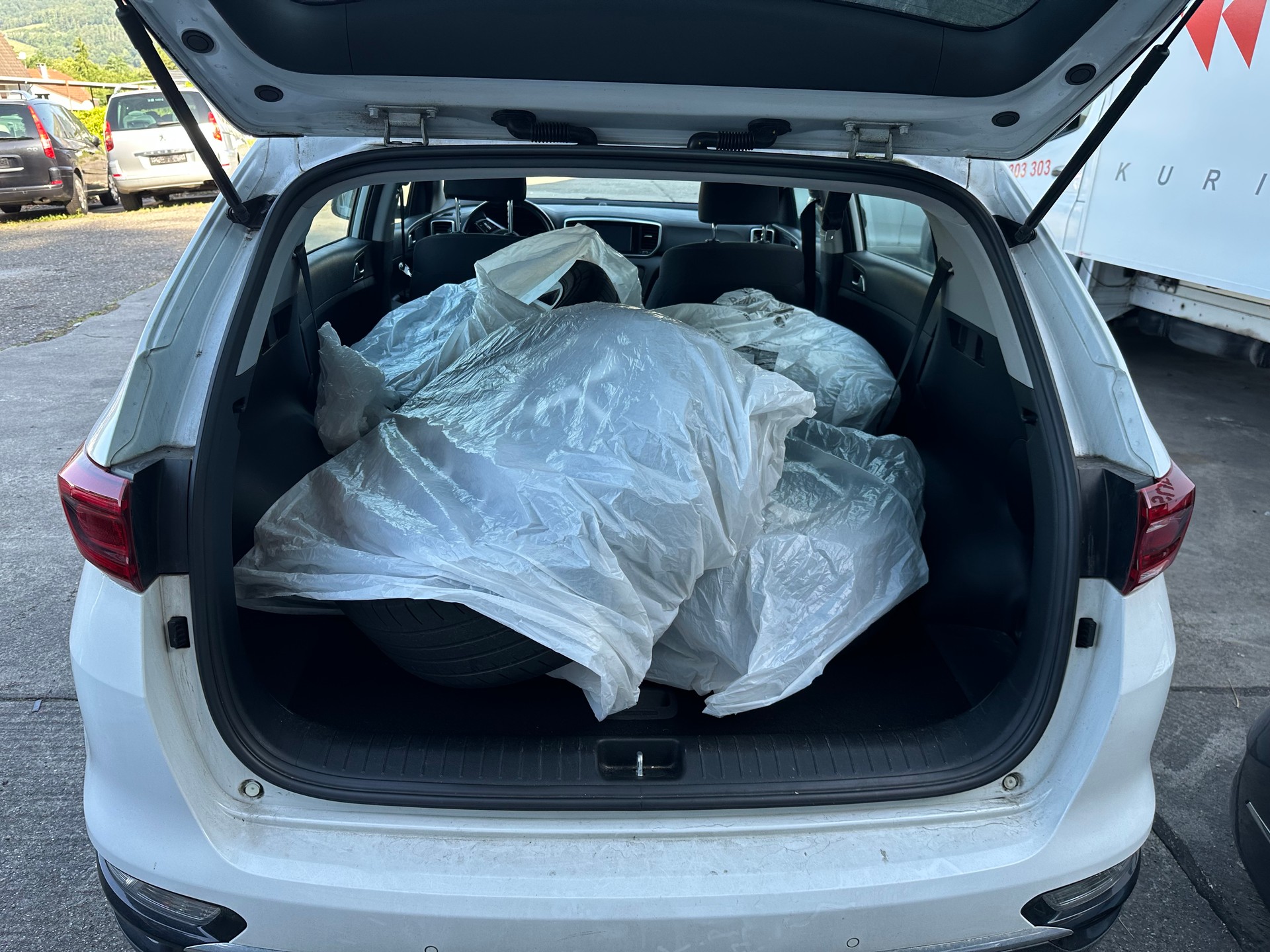 KIA Sportage 1.6CRDi Mild Hybrid Style 4WD Automat-image-8