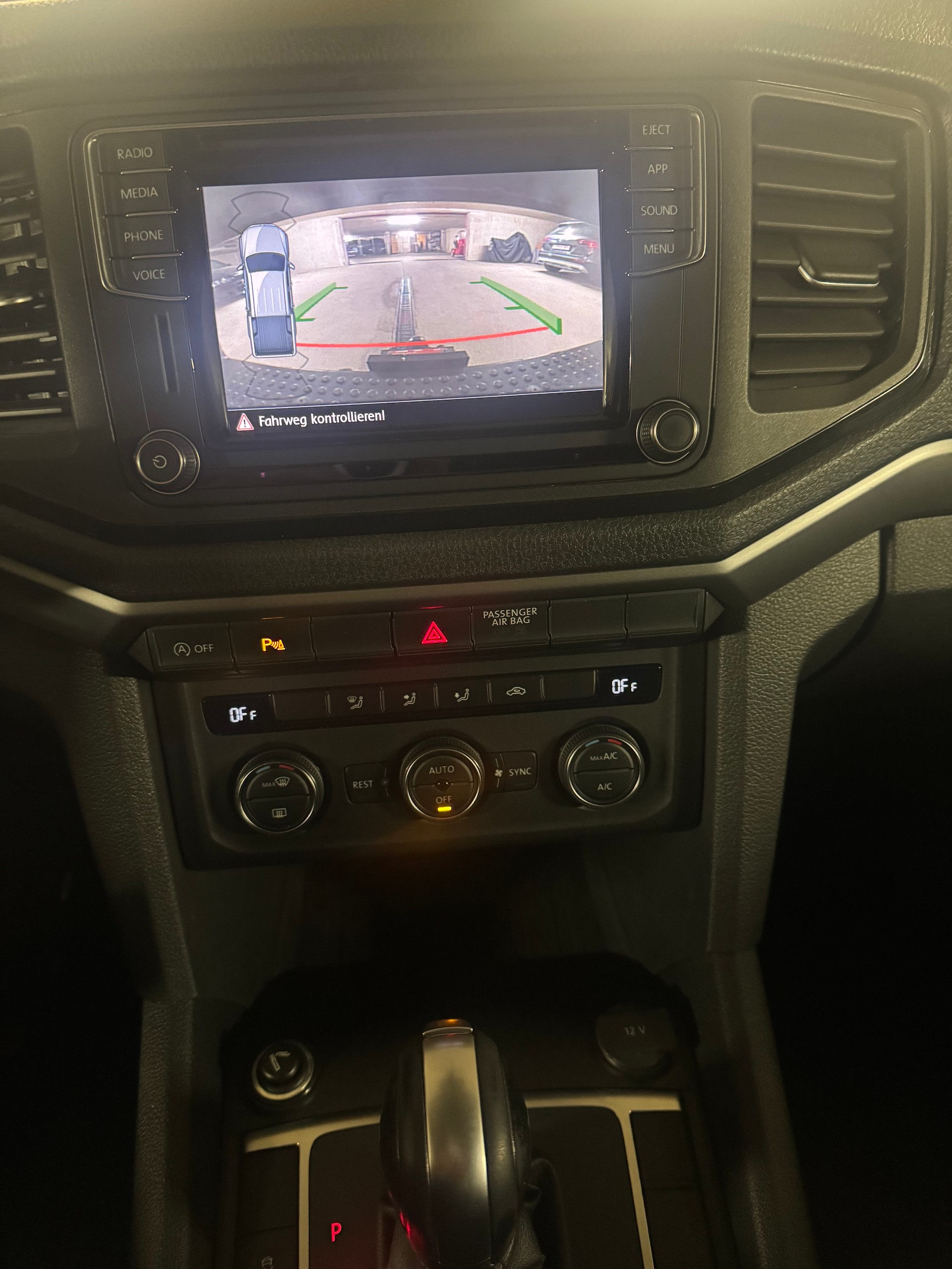 VW Amarok 3.0TDI Comfortline 4Motion Automatic-image-13
