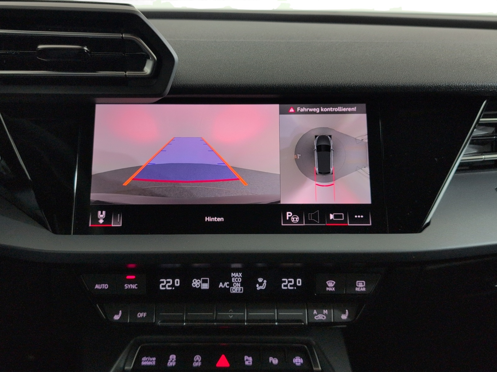 AUDI A3 Sportback TFSI 110 kW Attraction S tronic-image-12