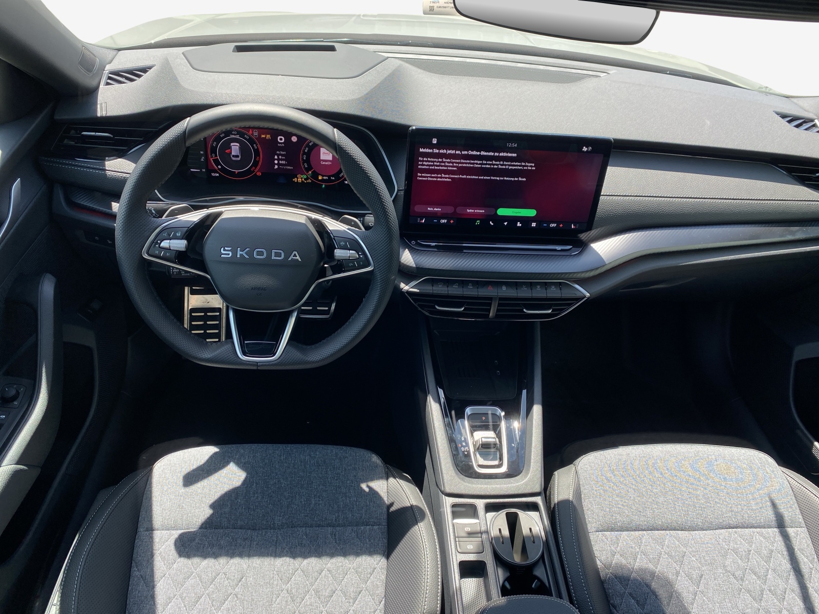 SKODA Octavia Combi 2.0 TSI DSG Dynamic 4x4-image-8