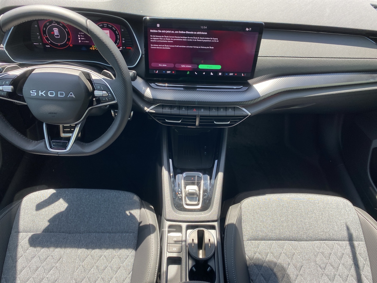 SKODA Octavia Combi 2.0 TSI DSG Dynamic 4x4-image-10